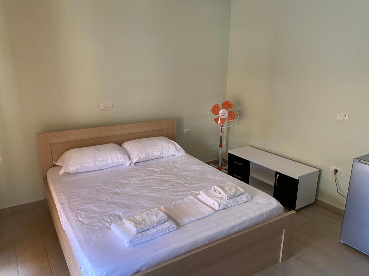 Blue Breeze Attic Apartments Sarandë Eksteriør billede